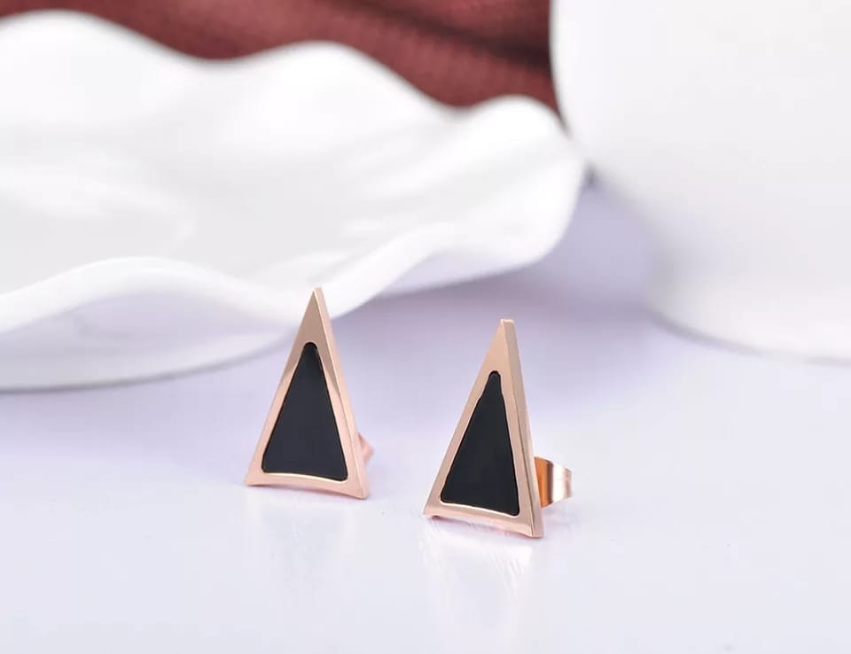 CERCEI TRIUNGHI (1) Earrings – Electric Triangle