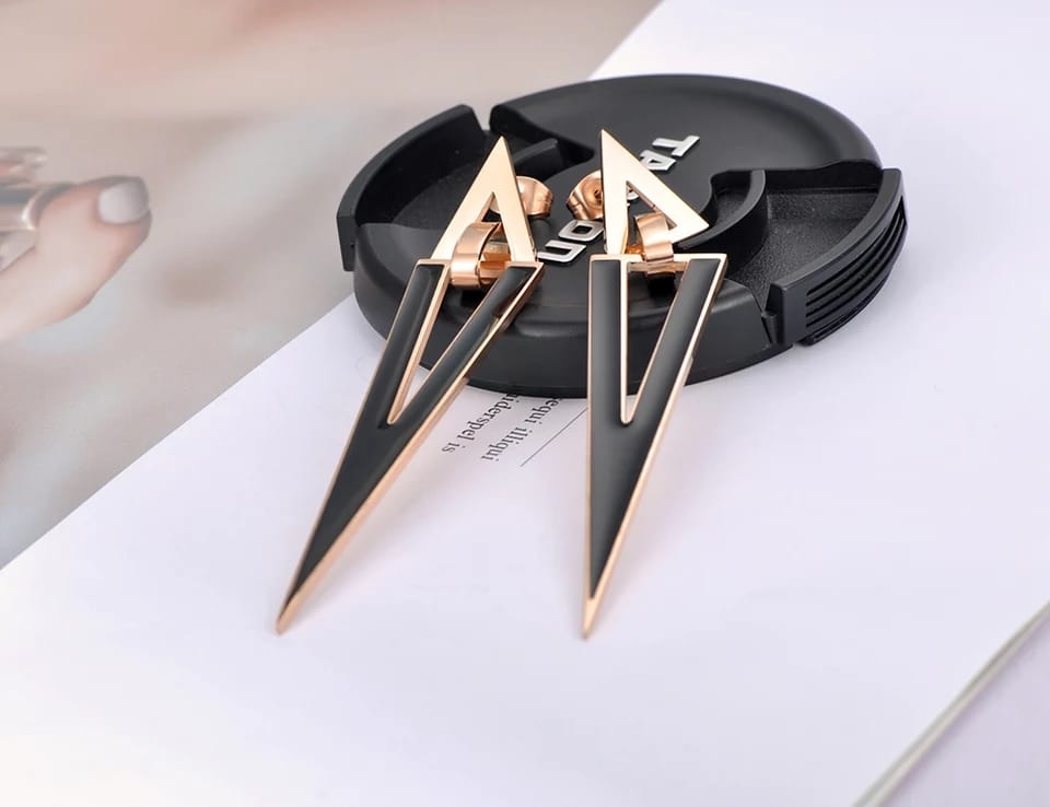 cercei masiv V (3) Earrings – Determination